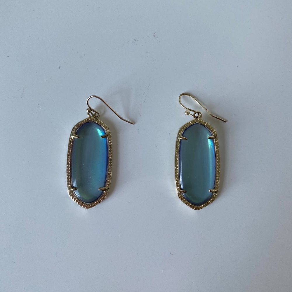 Kendra Scott drop earrings